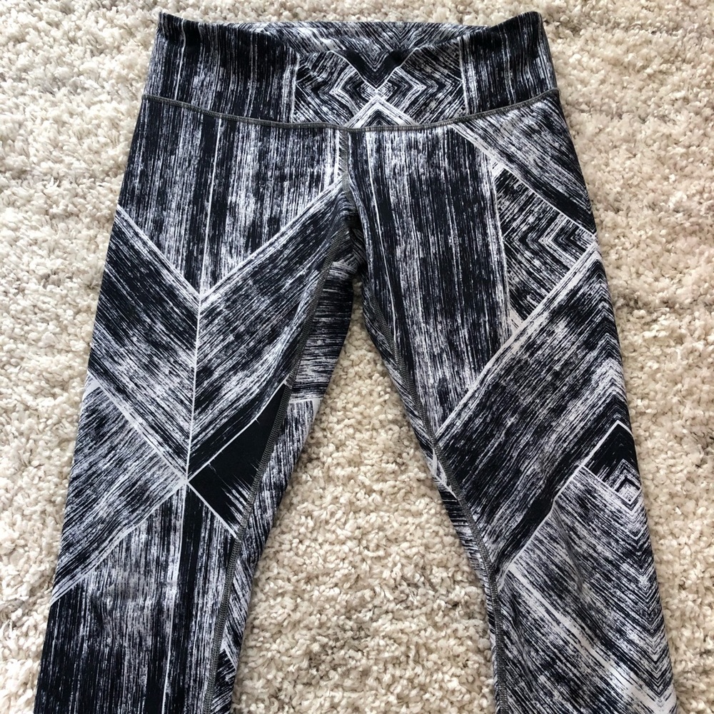 Lululemon Wunder Under Crop II